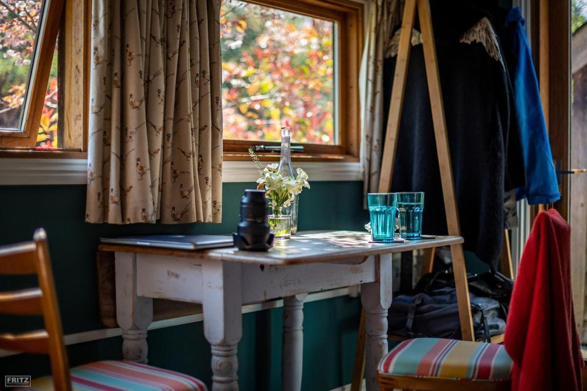 The Tool Shed Nestled In Idyllic Countryside Villa Linchmere Bagian luar foto